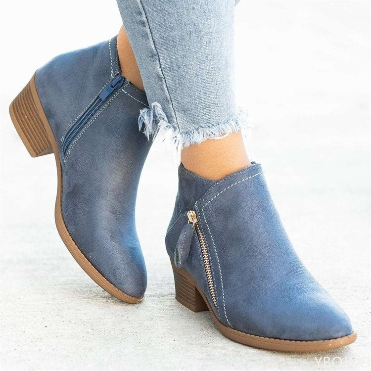 Women's ankle boots with double zipper and chunky low heel