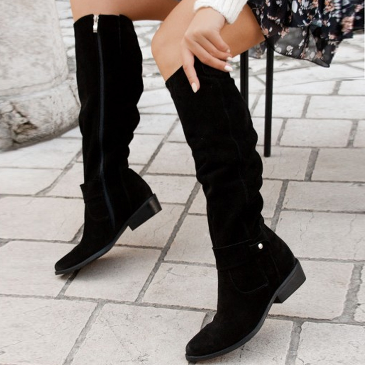 Fashion Boots - Women's Knee-High Boots, Stylish and Comfortable for All Seasons