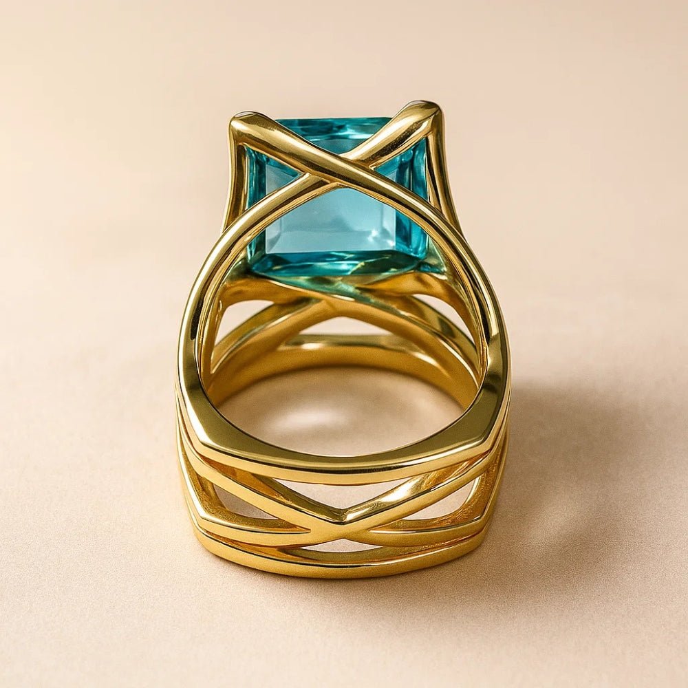 VINTAGE GOLD BLUE ZIRCONIA RING