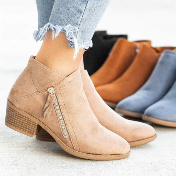Women's ankle boots with double zipper and chunky low heel