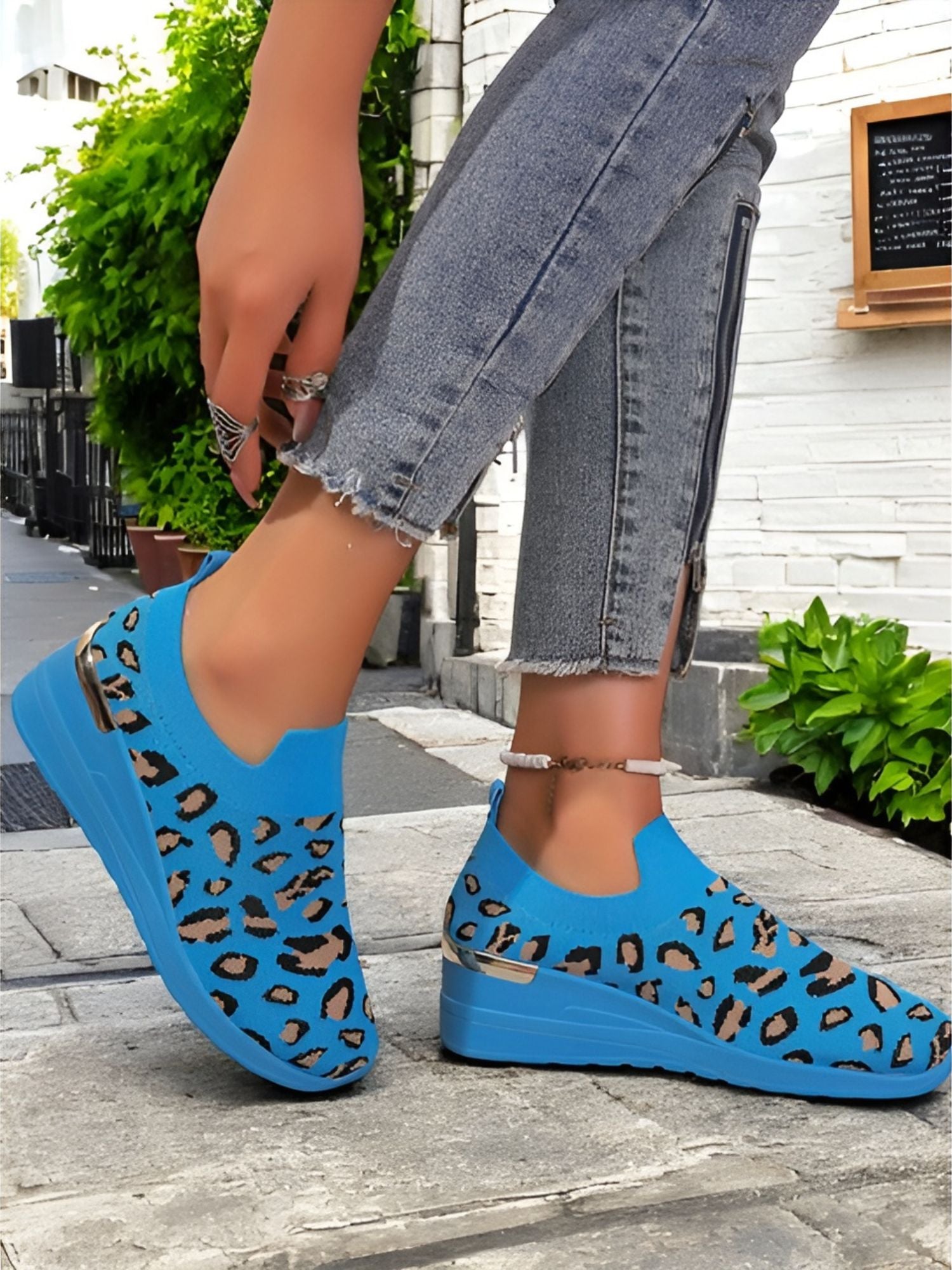 Esilda - Stylish Casual Sneakers